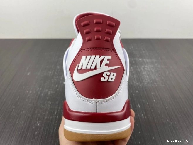 4 Nike Jordan Air SB DR5415-160 x 0815